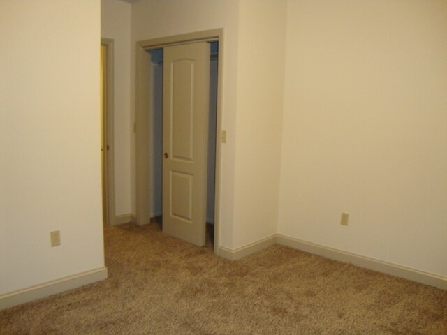 Building Photo - 20 Church St