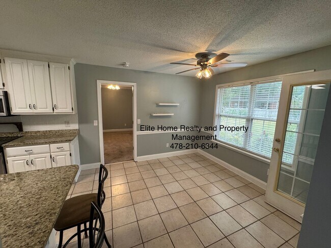 Building Photo - 111 Weatherstone Pl