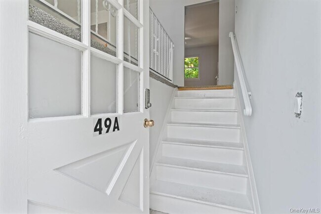 Building Photo - 49 Georgia St