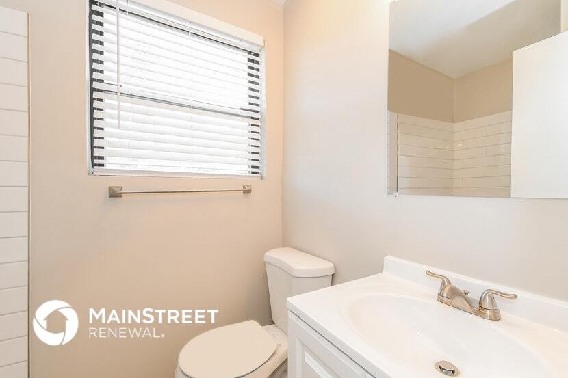 Building Photo - 5011 Bedford Forest Dr