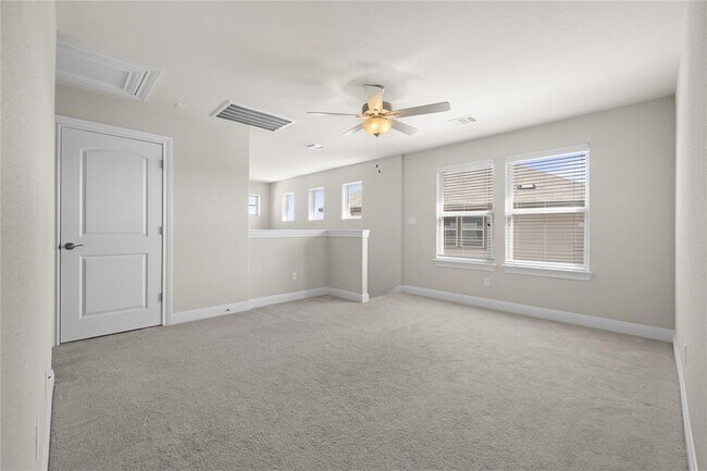 Building Photo - 15802 Celosia St