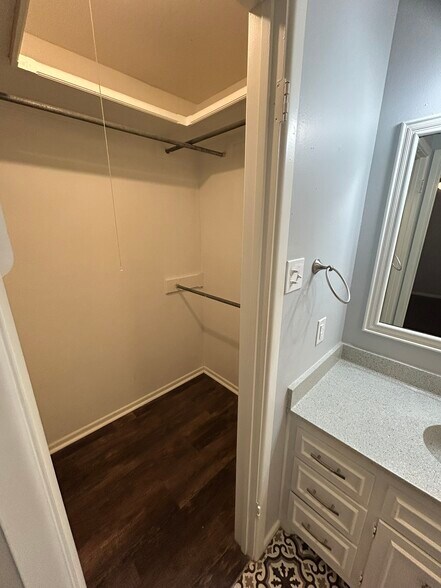 Primary Closet - 4508 65th St