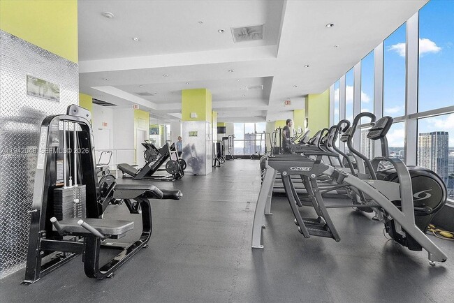 Building Photo - 133 NE 2nd Ave