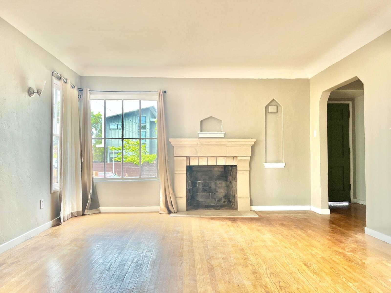 Living room - 1390 Dwight Way