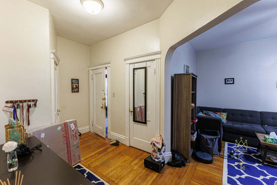 Building Photo - 30 Littell Rd