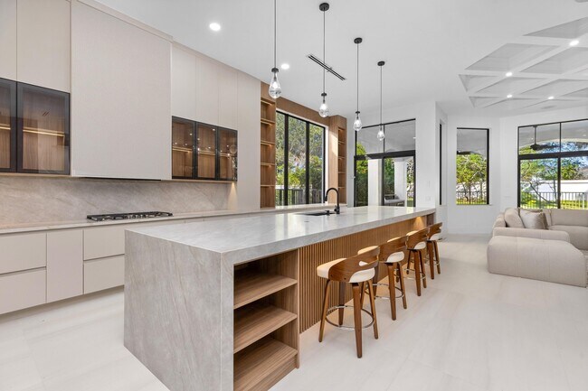 Building Photo - 17606 Circle Pond Ct