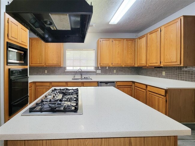 Building Photo - 8502 Canyon Pine Dr
