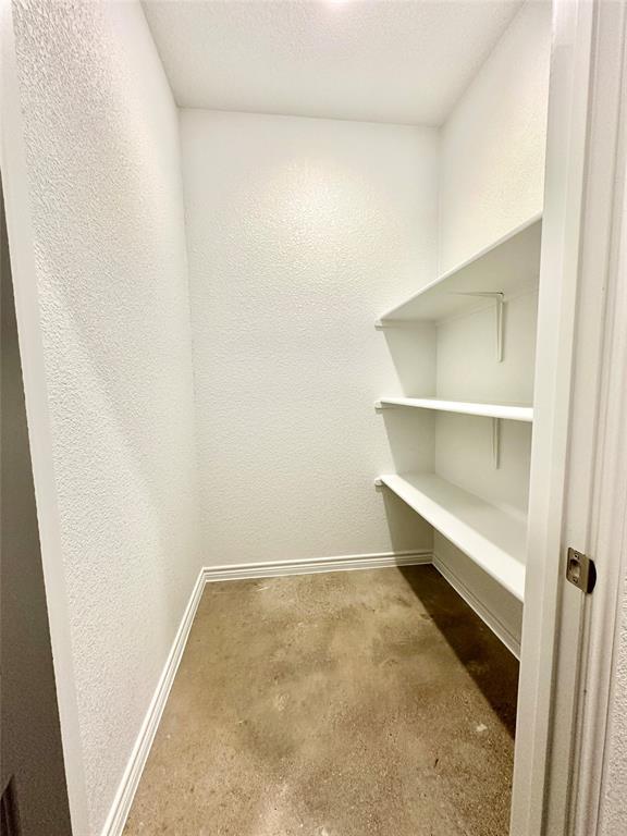 Building Photo - 2321 Ocean Ave