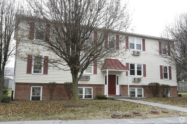 Building Photo - Burning Tree Apartments