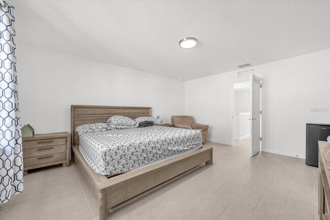 Building Photo - 2508 Cedar Rose St