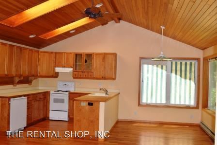 Building Photo - 1321 NW Iowa Ave