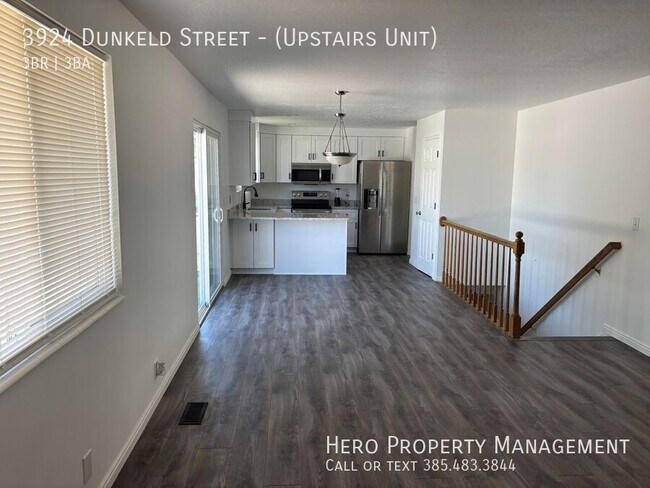 Building Photo - 3924 Dunkeld St