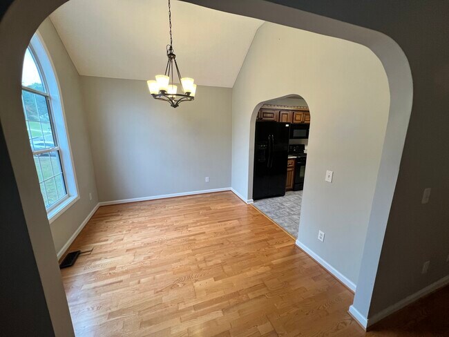 Building Photo - 202 Sable Trace Dr