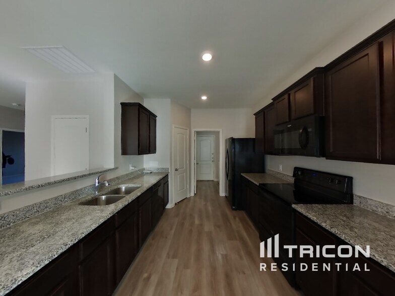 Building Photo - 14356 Open Range Dr