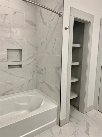 Building Photo - 5613 Belmont Ave