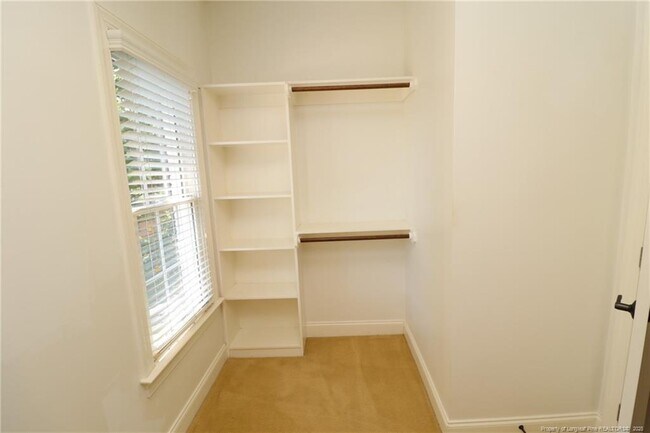 Building Photo - 110 Guymon Ct