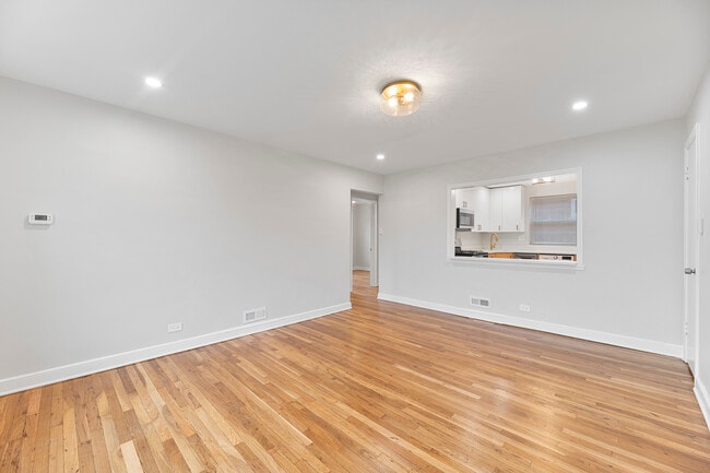 Building Photo - 132 Ridge Ave