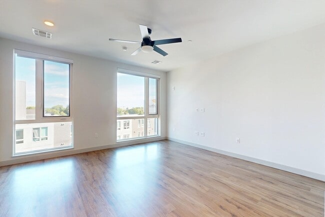 Building Photo - 80 Rugg Rd