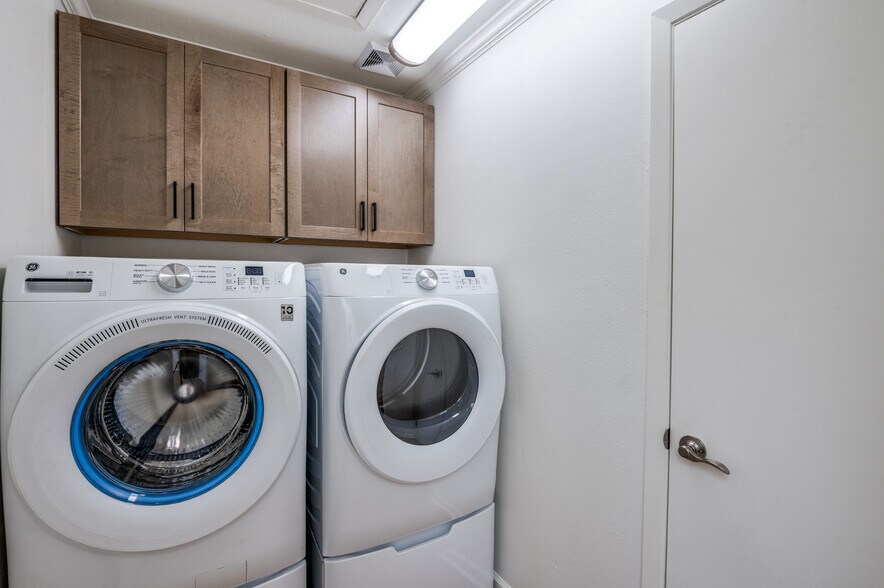 Building Photo - 9805 Airline Rd