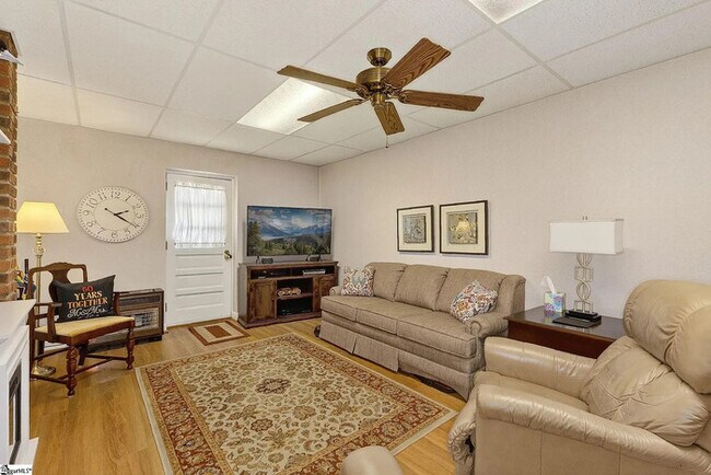 Building Photo - 306 Verner Dr