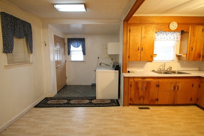 Building Photo - Exclusively Offered by Muse Realty, LLC
