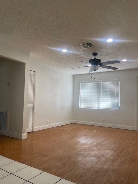 Building Photo - 5437 Jaguar Ln