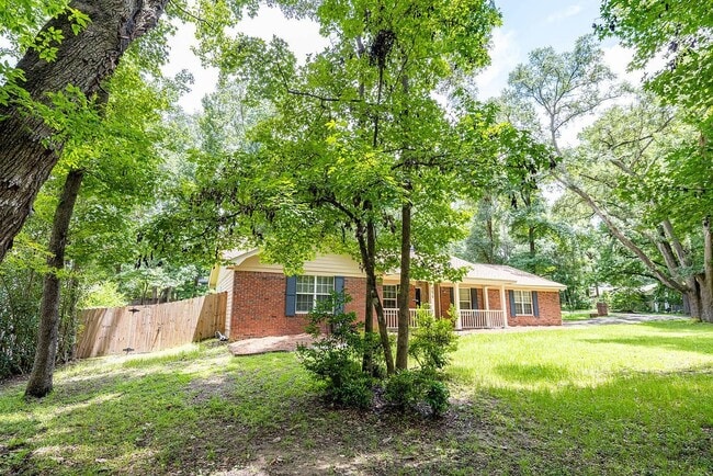 Building Photo - 4679 Inisheer Dr