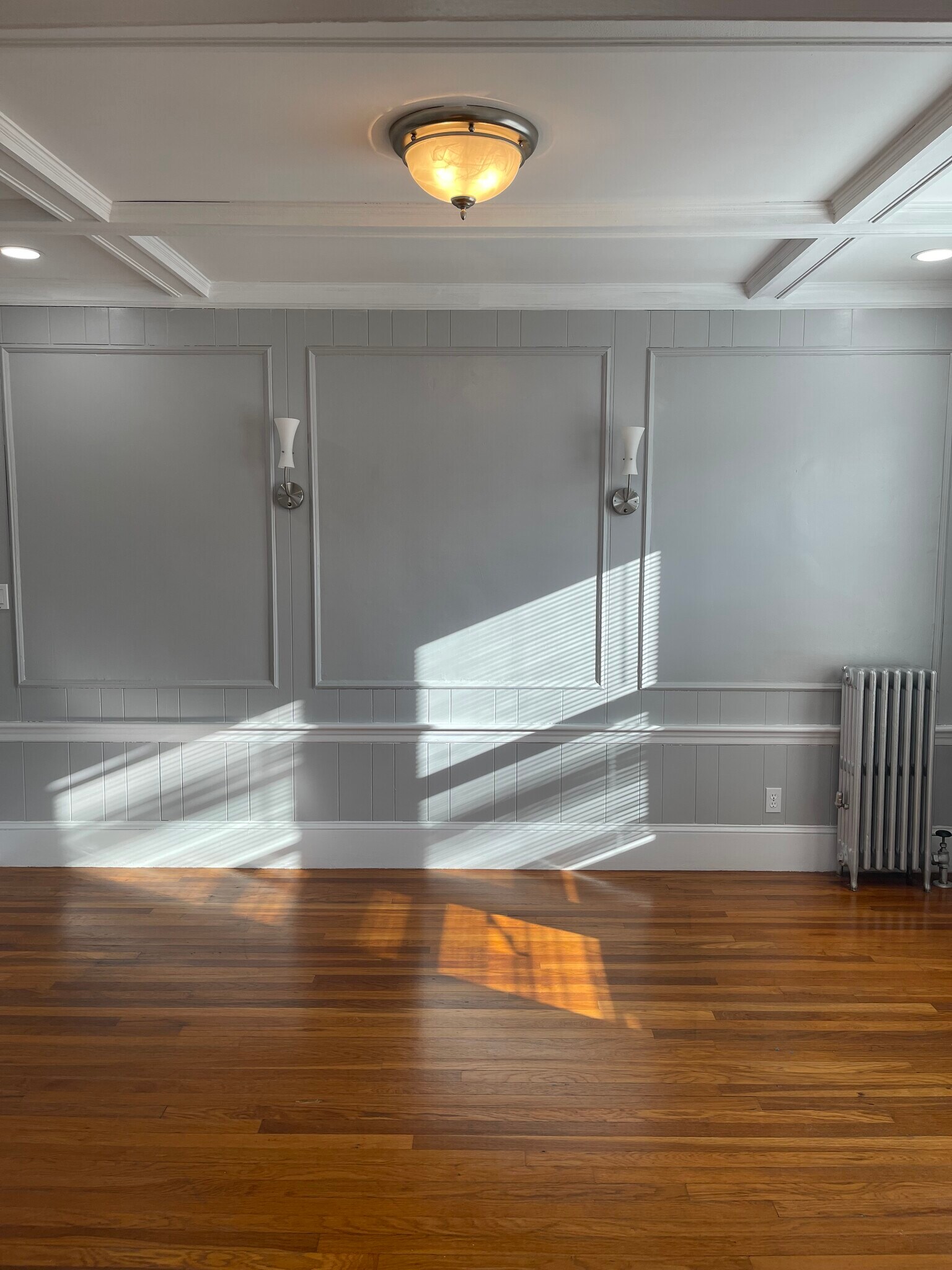 Building Photo - 84 Endicott St