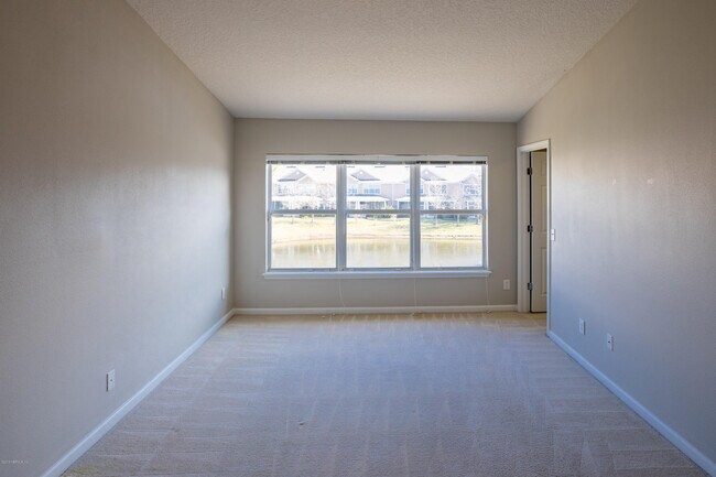 Building Photo - 13292 Stone Pond Dr