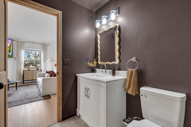 Building Photo - 2639 Berber St