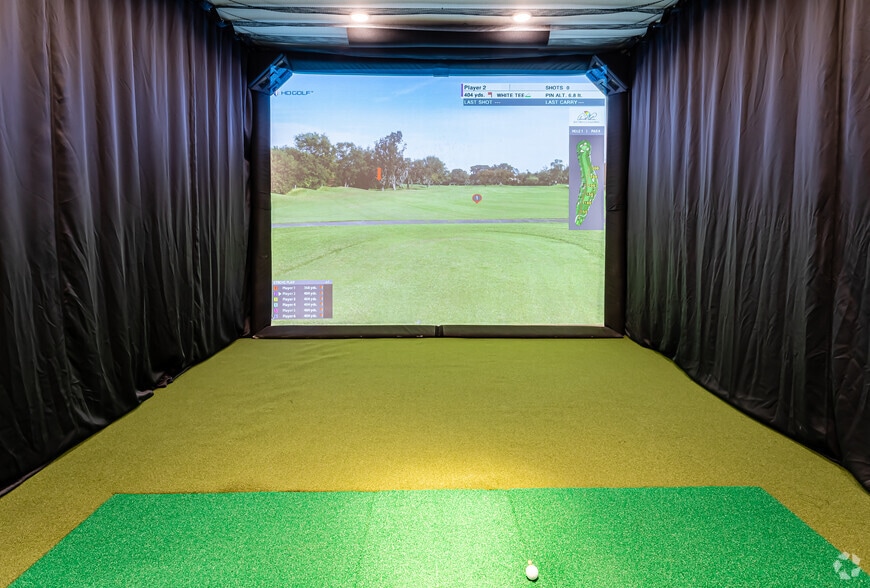 Golf Simulator - The Preserve at Great Pond