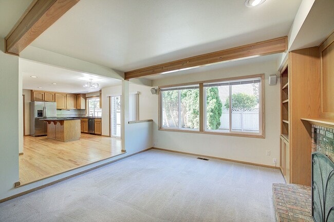 Building Photo - 4bd/2.5ba Sammamish House