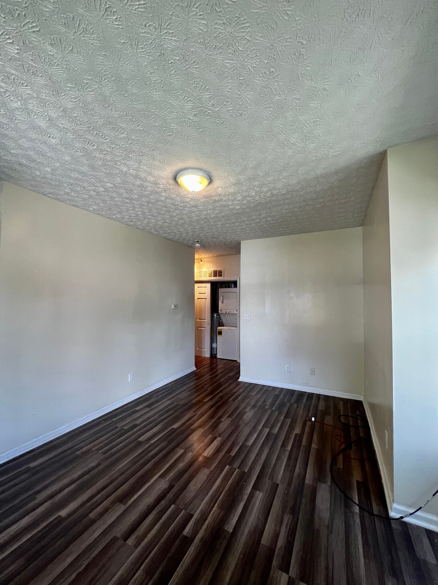 LR - 1641 Summit Street