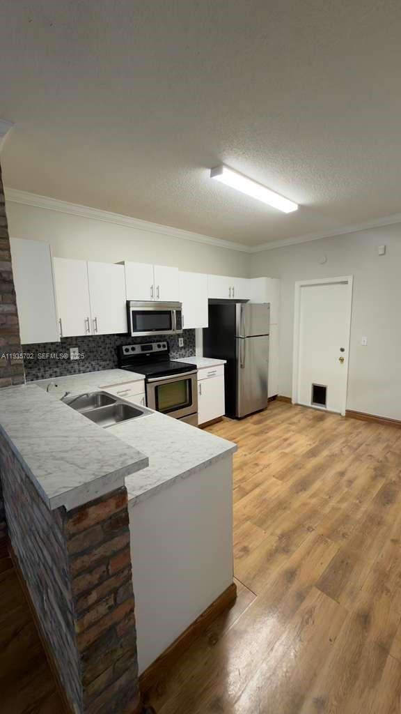 Building Photo - 3948 San Simeon Ln