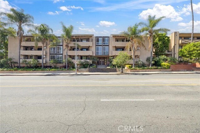 Building Photo - 17000 Burbank Blvd
