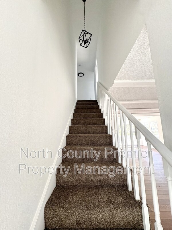 Building Photo - 3115 Madera Ct