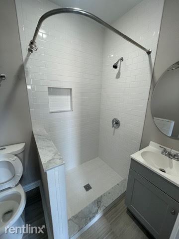 Building Photo - 3 br, 2.5 bath House - 2469 Brentwood Ave