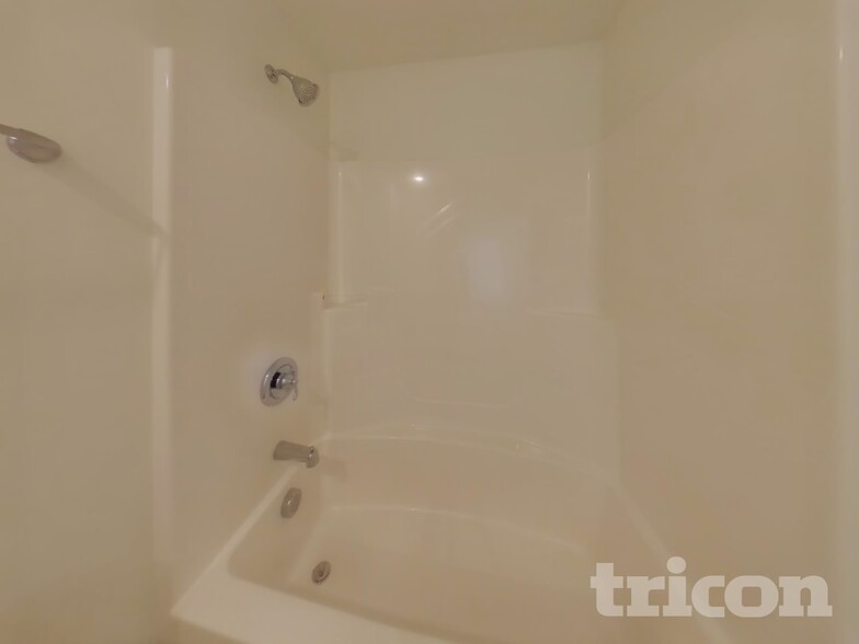 Building Photo - 11904 Moorfield Ln