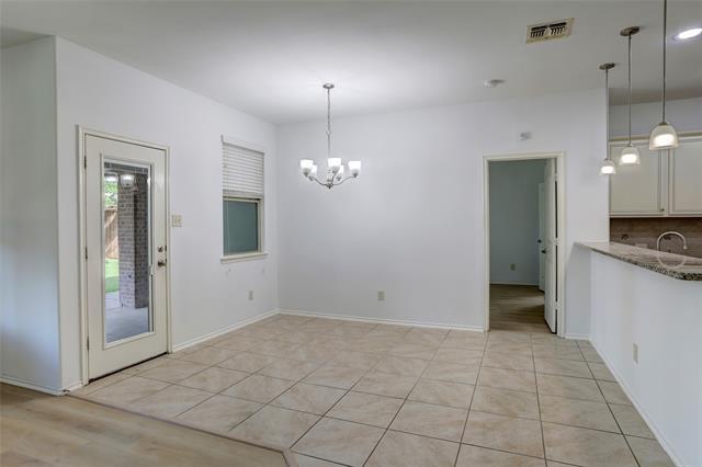 Building Photo - 432 Hideaway Rd