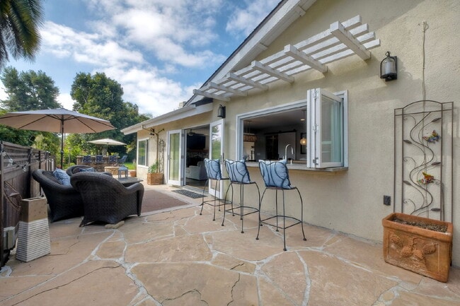 Building Photo - Single-Story La Costa Home Overlooking the...