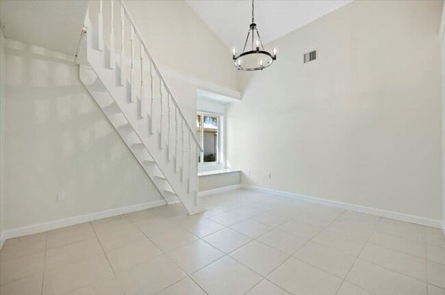 Building Photo - 180 Ridge Rd