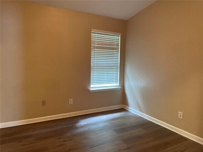 Building Photo - 5092 Windsor Forrest Ln