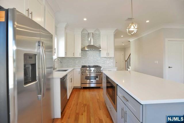 Building Photo - 463 Roff Ave