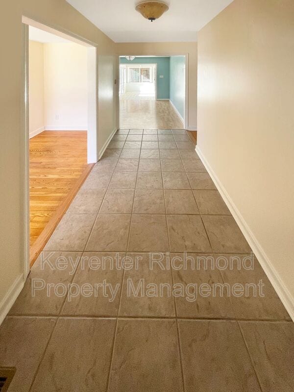 Building Photo - 120 Stanmore Rd