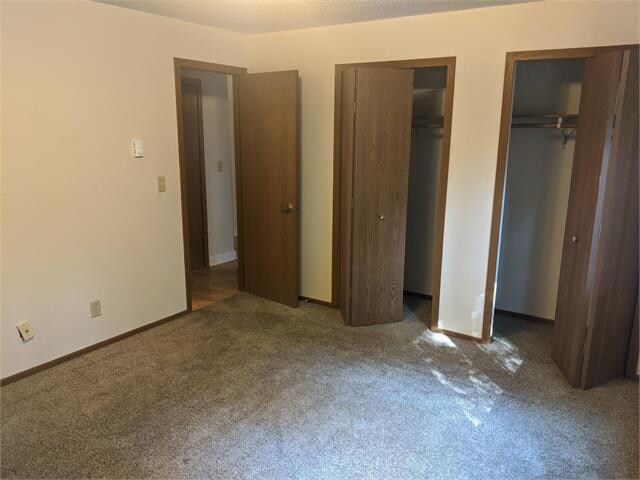 Building Photo - 570 Whispering Ln