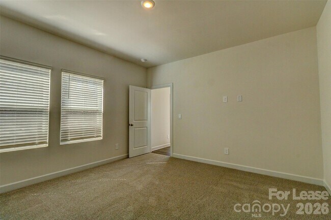 Building Photo - 5037 Poplin Vly