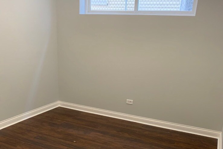 2nd bedroom - 2327 S Sawyer Ave