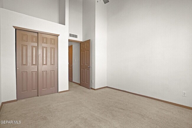 Building Photo - 12705 Tierra Flores Dr