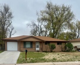 Building Photo - Lovely 3 bedroom Rancher in Widefield
