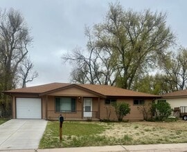 Building Photo - Lovely 3 bedroom Rancher in Widefield